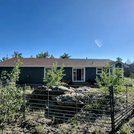 The Outlook-Golden Gate Canyon, Black Hawk3BR/2BA mountain home sleeps 6 guests