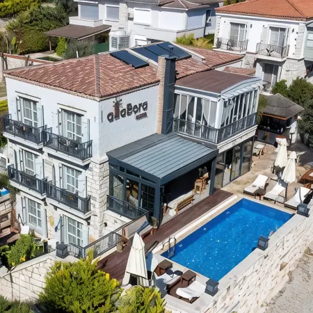 AlaBora Hotel