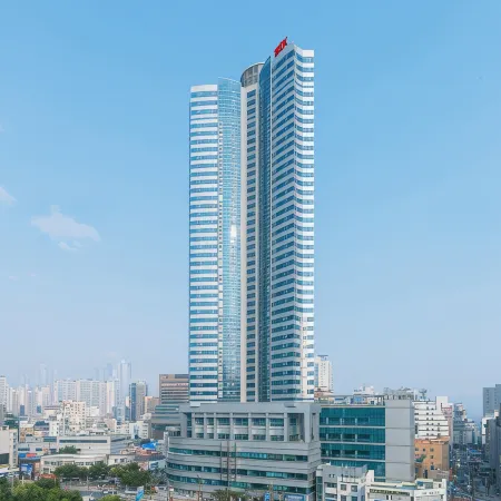 Felix by Stx Hotel & Suite