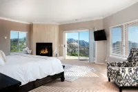 Magical and Luxury Villa/Tennis, Pool~Hot Spa, Views, Wine, Avocados - Villas