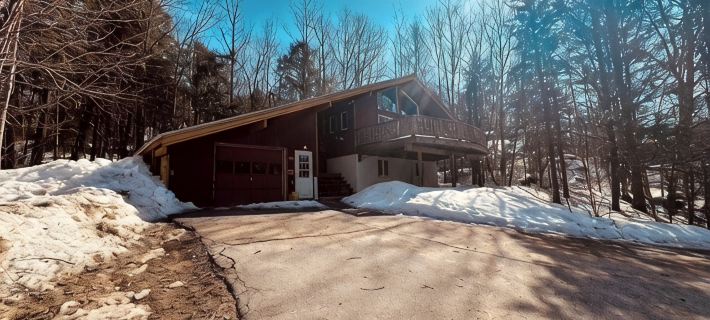 3-bedroom chalet in fabulous Bartlett, wonderful spot close to Storyland Hotels in Bartlett