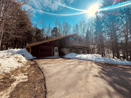 3-bedroom chalet in fabulous Bartlett, wonderful spot close to Storyland