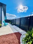 Modern & Private Apartment with Kitchen in Lehigh Acres – Independent Entry