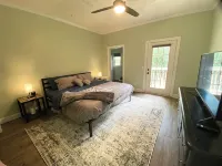 Family Friendly 2-Bed Home, Pet Friendly - 3 ดาว