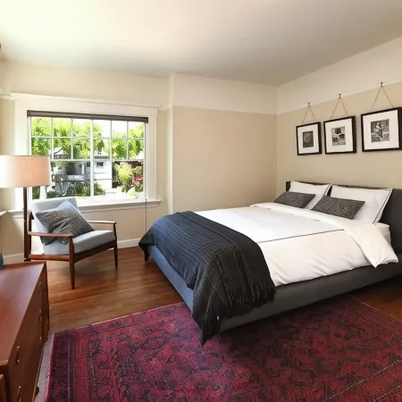 Classic Bright Modern Spacious 1bd/1ba Apartment