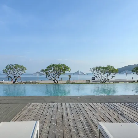 Pick up the sea and sea view beautiful accommodation (Huizhou Xiaoxiaowan Store)