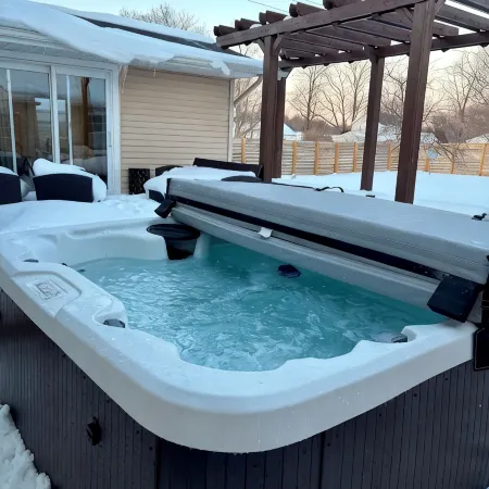 Hot Tub, Minutes to Anywhere, Fenced in Yard