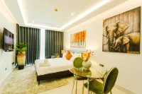Accra Luxury Apartments at Kass Hotels near زورولو