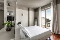 Seebay Hotel - balcony