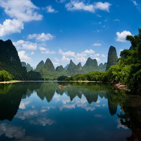 Orange Hotel (Guilin Two Rivers and Four Lakes, Elephant Trunk Hill)