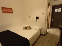 إل إتش هوتل إكسيل روما مونتيماريو Hotels near مستشفى جيميللي