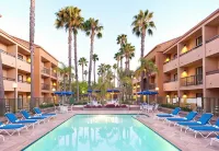 Courtyard Los Angeles Torrance/Palos Verdes - Rooftop Pools