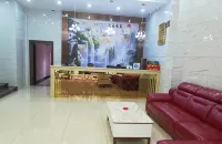 Wanzai Haolong Business Hotel