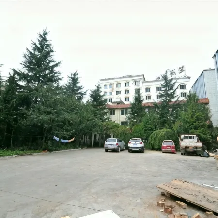 Tanchang Longxuan Hotel