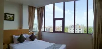 Botahtaung Hotel