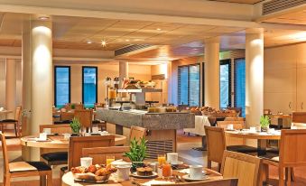 Hôtel Best of Both - Divonne-les-Bains - Housity