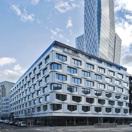 Residence Inn by Marriott Frankfurt City Center Отели рядом с достопримечательностью «Улица Цайль»