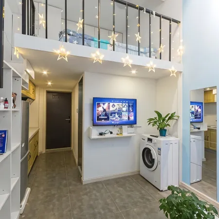 Smart Bear Hotel (Dalian Railway Station Zhongshan Square Subway Station Branch)