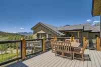 Lake & Mountain Views in Dillon! EV Charger
