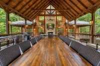 Copper Spa -Luxury Cabin w/ Steam Spa, Hot Tub - Sleeps 14