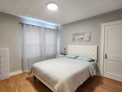 2 bedroom's 1 bathroom 10 min-Airport/Downtown Boston 7 min-Encore Casino