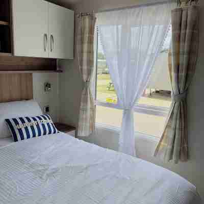 Fabulous 3 Bedroom Static Caravan at Billing Aquadrome Rooms