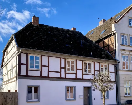 Modern apartment with terrace right in the beautiful old town Hotels in Dömitz