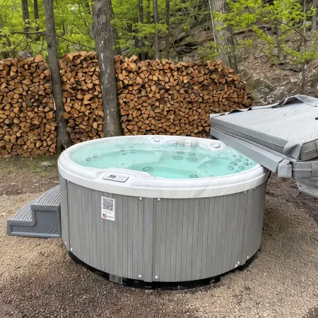 Cozy Mid-Century Retreat with Spa Hot Tub