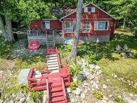 Classic Maine 3-bedroom steps from Great Pond, newly decorated, work or play! - Træningscentre
