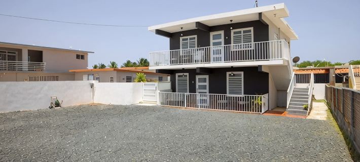 R&V Combate Beach House for 12 with Private Pool Hoteles en Boquerón