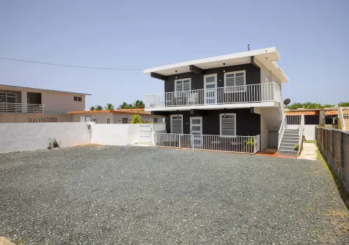 R&V Combate Beach House for 12 with Private Pool