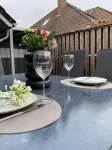 Neu! Modern am Bowlingcenter Erdgeschoßwohnung mit Garten - Homestays