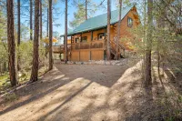 A Luxurious Prescott Log Cabin, 1 Mile to Downtown.