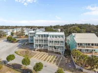 Waterfront Retreat walkable to the best shops, restaurants, & charm of Southport - Homestays
