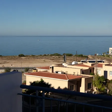 Apartment in Kings Palace with a sunset view and an easy walk to Venus Beach