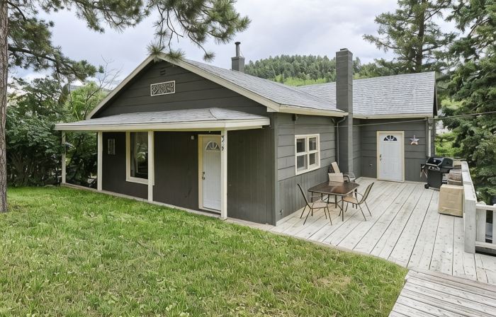 Black Barrel Lodge