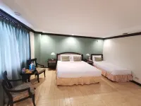 Tagaytay Country Hotel