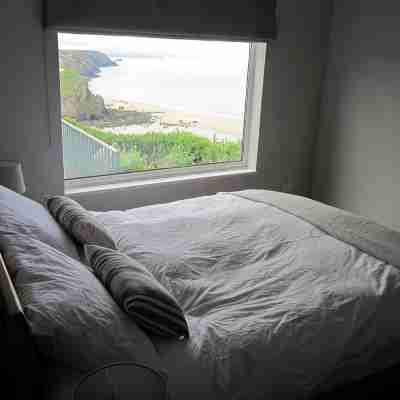 Beach Cottage with amazing beach and sea views Rooms
