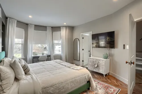 NFL Draft + VIP Fan Basecamp + Close to Acrisure + Gym + Game Room + 2 King Beds - Bungalow