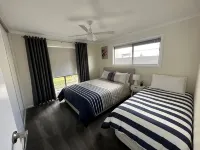 CandE on Wheelton-Centrally Located  Holiday Getaway Home in Kingscote!