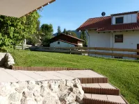 Apartment Hipp No. 1 - 84m² on the ground floor with terrace and mountain view in a top location - Family