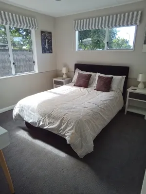3 bdm pet friendly home in quiet street.No extra charge for cleaning or pets. - جاكوزي
