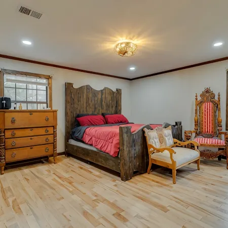 Modern Cabin With Pool Near Nashville!