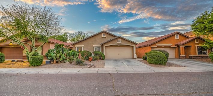 Heated Salt Water Pool Putting Green BBQ 4 Tv's Hotels in Pinal County