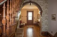 Welcome Hall 5 bedroom 1880’s home on 55 acres - Wifi