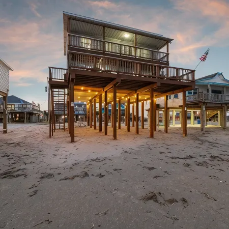 Sea La Vie - Beachfront - Pedestrian Beach