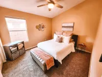 Avondale Pool Amazing Backyard Perfect for working crews and mid term stays - Boutique