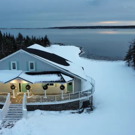 Luxury Waterfront Estate for Weddings, Events, Content Creation, Family Vacay
