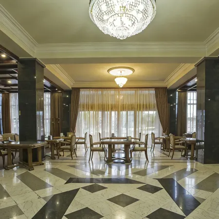 Ani Central Inn