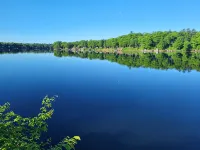 Castaways Cottage on Croton Pond 3) - 2-Star